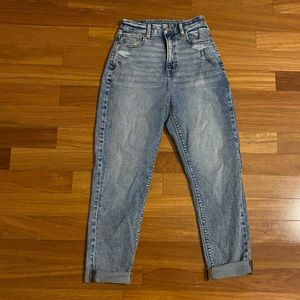 American Eagle Curvy Mom Jean